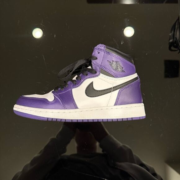 Nike Big Kids' Air Jordan 1 in Purple | SLIGHTLY USED - Picture 11 of 16